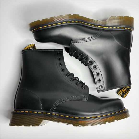 Dr Martens Unisex 1460 Smooth Leather Lace Up Boots in Black - Picture 7 of 9